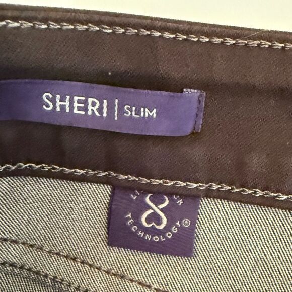 NYDJ - Sheri Slim Super Sculpting Jeans Brown - size 10 NWT - Picture 6 of 10